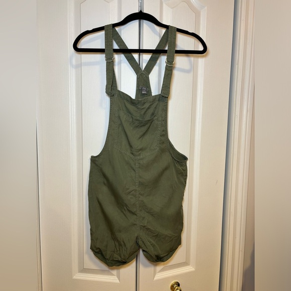 Aerie - Streetwear Earthy Tones Casual Green Overalls with Cross Back Straps - Picture 2 of 6